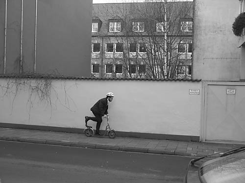 ::: bitte auswahl im unteren bereich treffen >